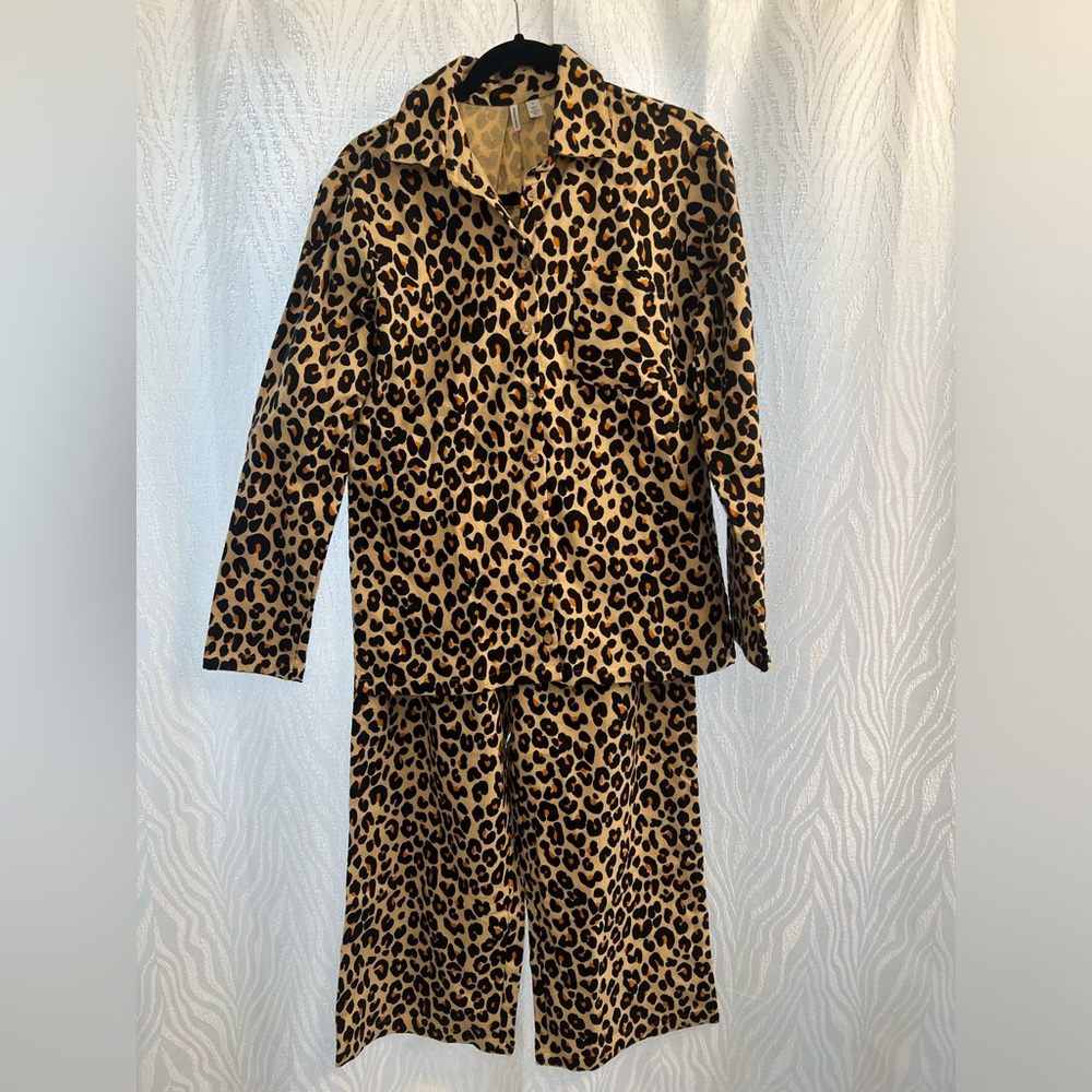New without Tags Nordstrom Women’s Flannel Pajama Set Animal Print Size Small
